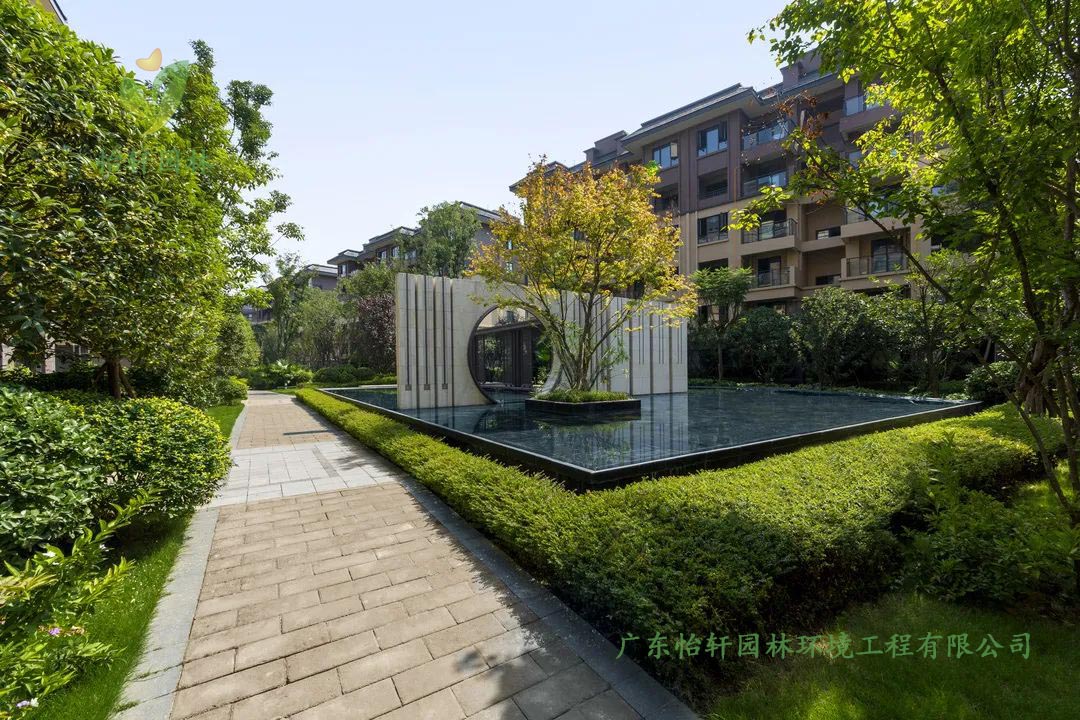 遂寧·正黃金域央墅小區(qū)綠化工程實(shí)景圖