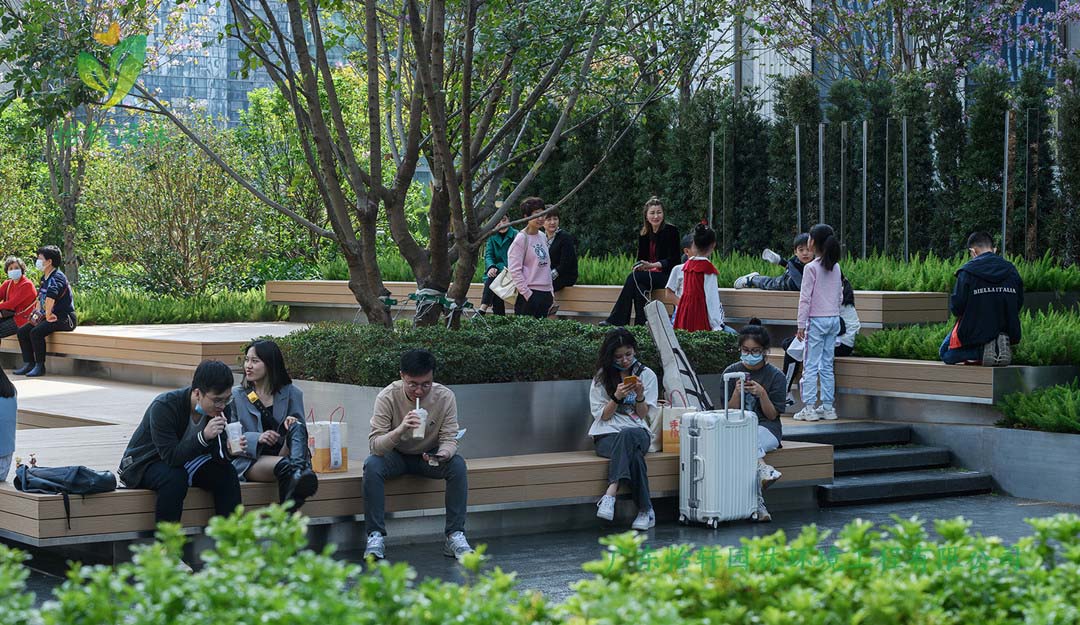 深圳萬象天地商業(yè)街花園綠化工程實(shí)景圖