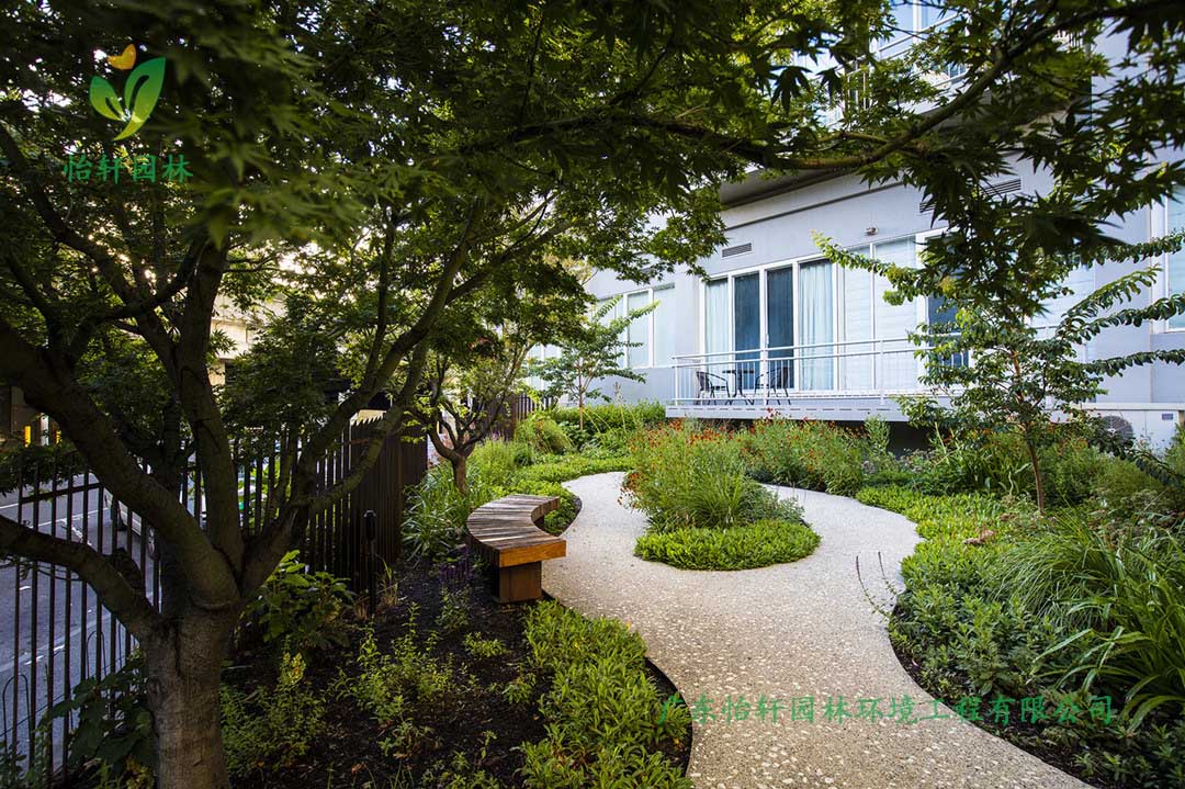 天河智慧城商業(yè)街小花園綠化工程實(shí)景圖