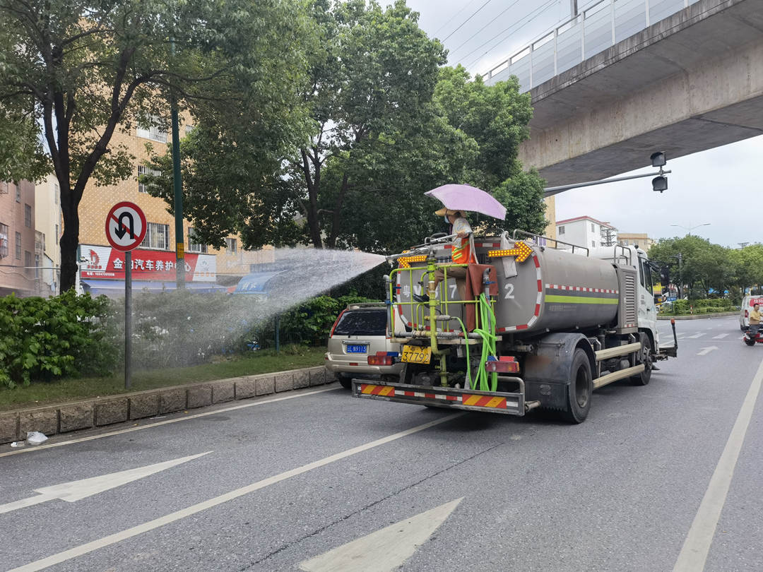 園林綠化養(yǎng)護(hù)澆水